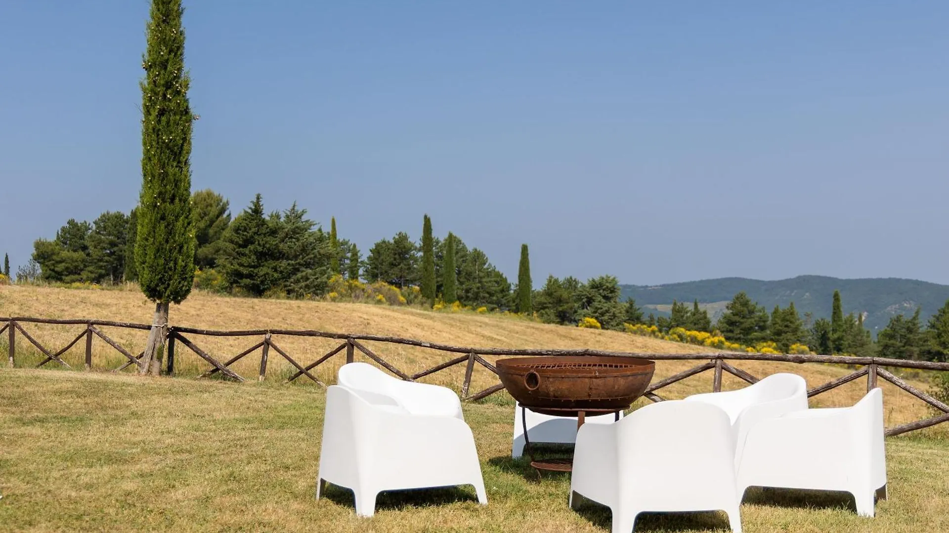 Villa San Michele By Posarellivillas Campiglia dʼOrcia 0*,  Italien